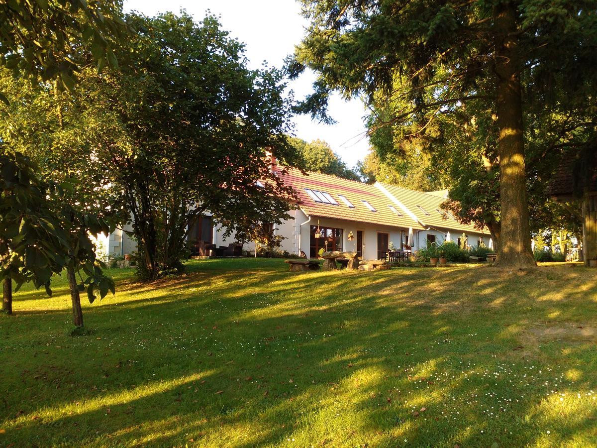 Veverčí Dvůr Hotel Rosec Exterior foto